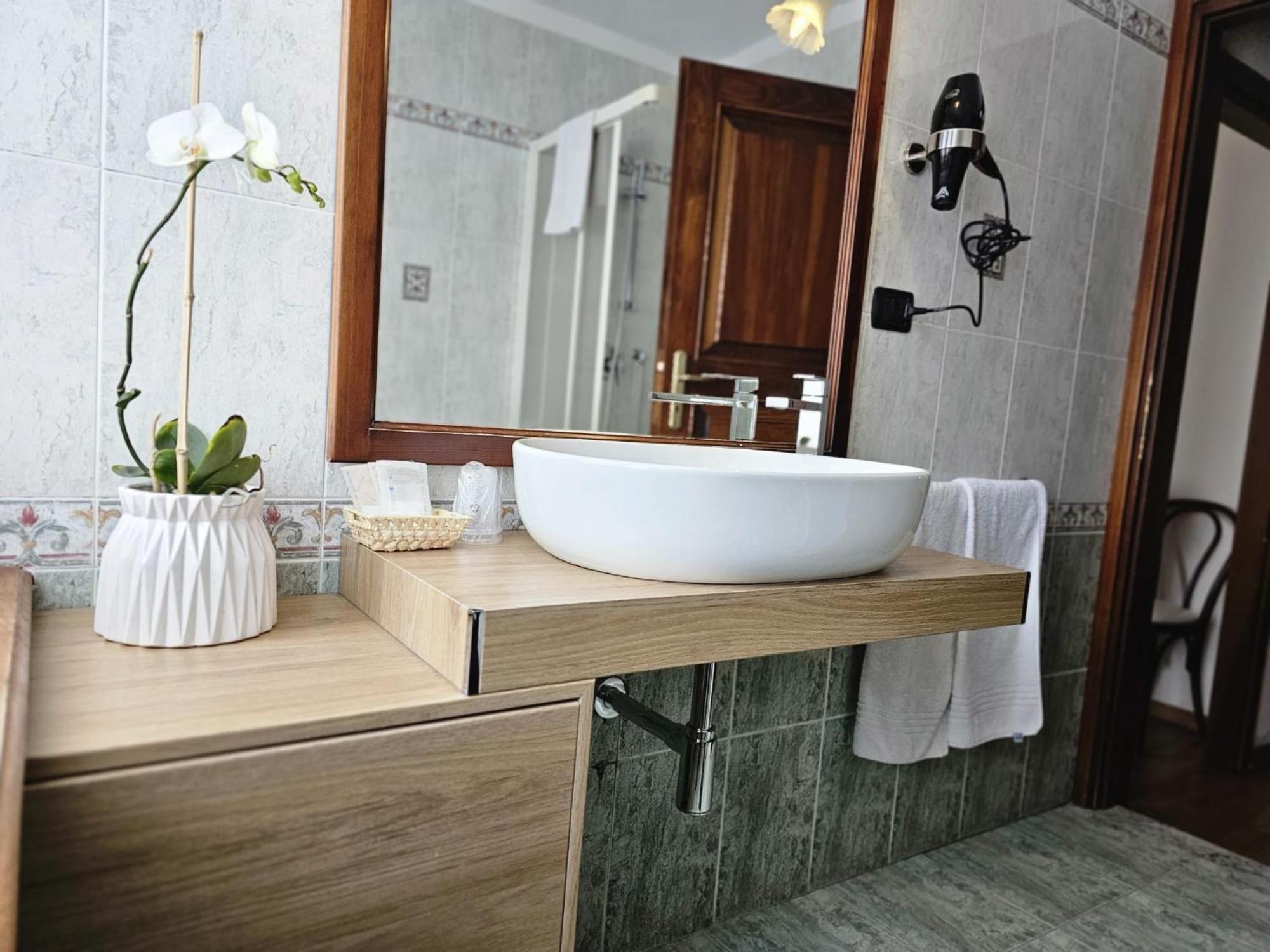 Hotel Bucaneve Bardonecchia Eksteriør billede