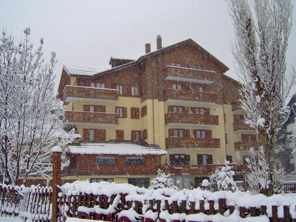 Hotel Bucaneve Bardonecchia Eksteriør billede