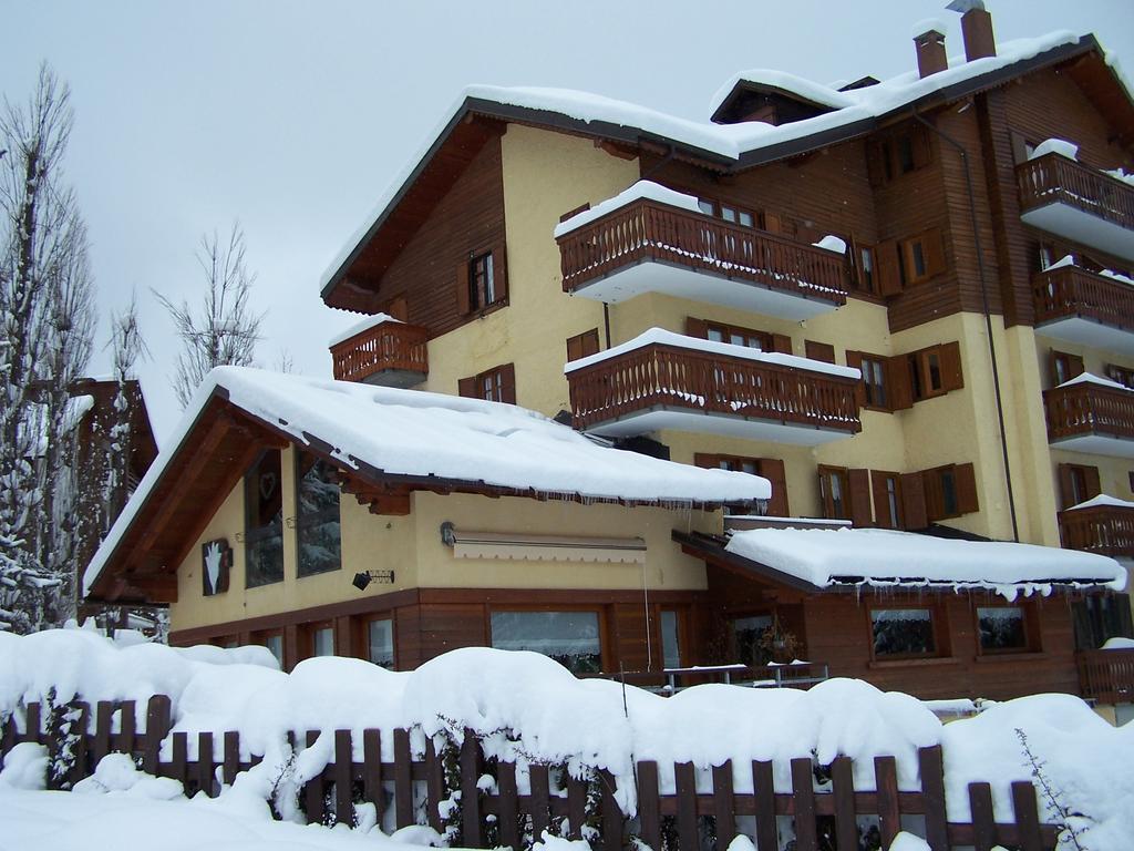 Hotel Bucaneve Bardonecchia Eksteriør billede