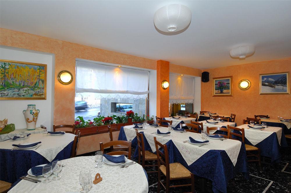 Hotel Bucaneve Bardonecchia Eksteriør billede