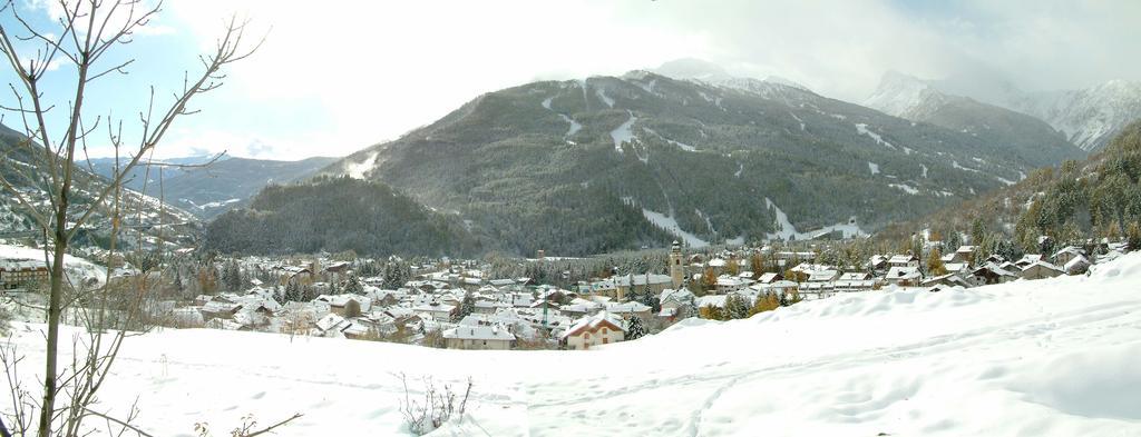 Hotel Bucaneve Bardonecchia Eksteriør billede