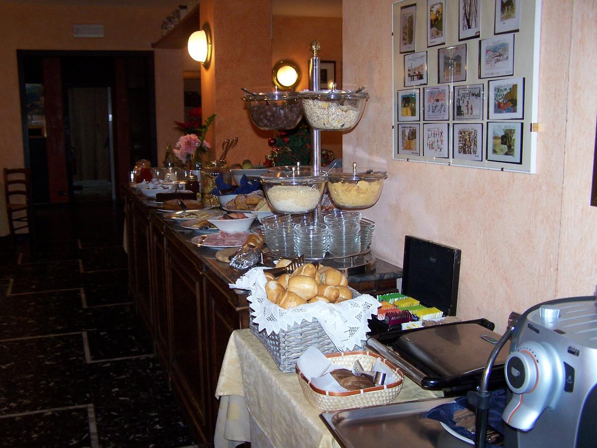 Hotel Bucaneve Bardonecchia Eksteriør billede